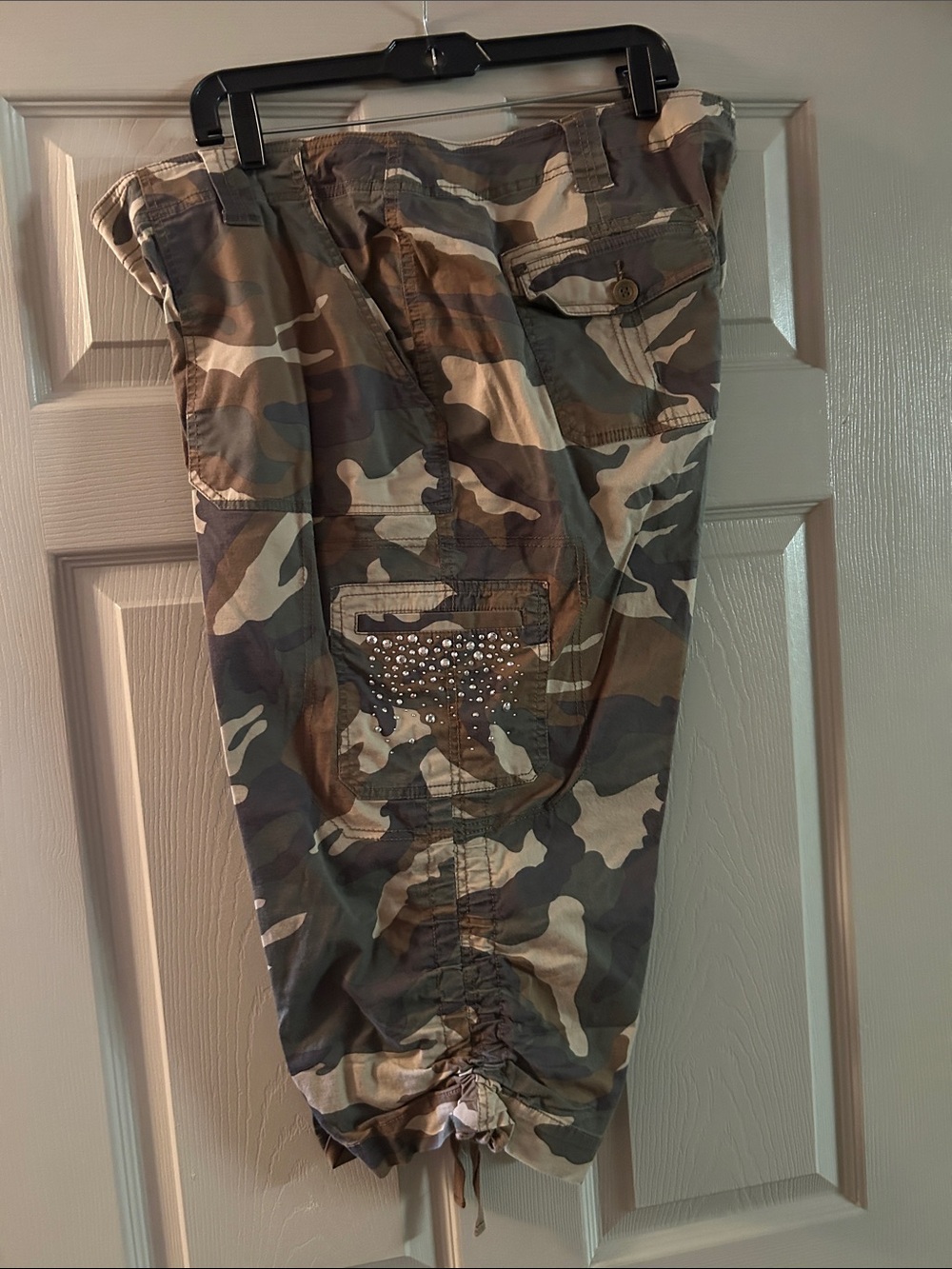 INC International Concepts Olive Green Camo Capris with Embellished Pocket